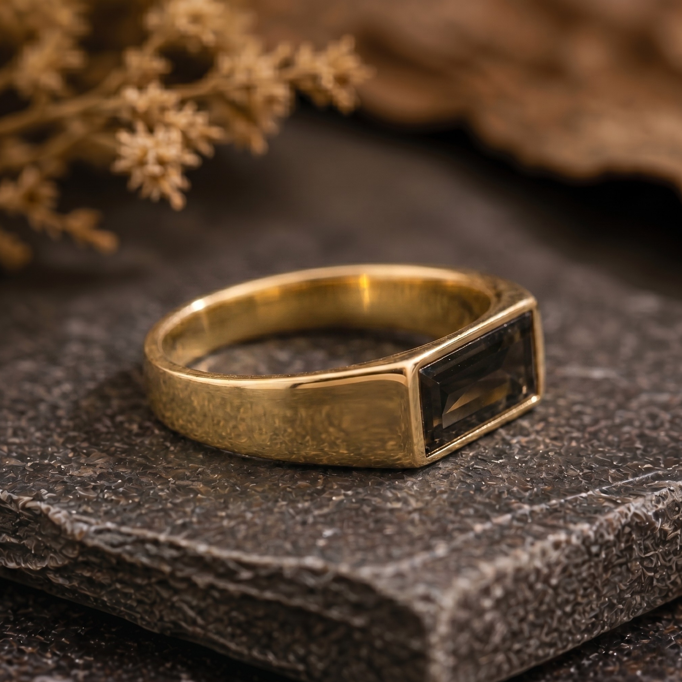 Vintage Baguette Cut Black Onyx Ring/Yellow Gold Minimalist Bar Ring/Signet Black Gemstone Ring/Everyday Ring/Antique Wedding Gift For Wife