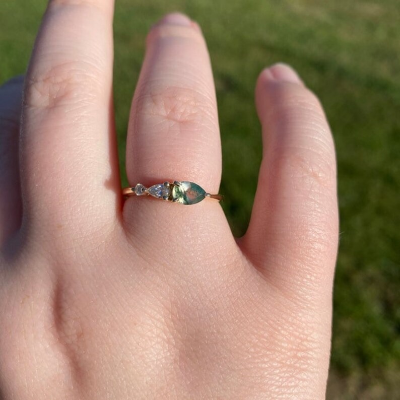 Vintage Moss Agate Ring Engagement Ring, Pear Cut Gems, Art Deco Moissanite Wedding Band,3 Stone Unique Women Bridal Promise Ring, Rose gold