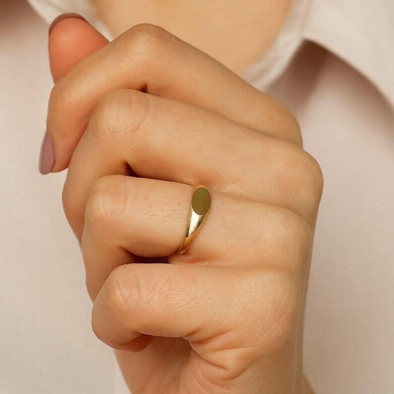 14k Solid Gold Tiny Signet Ring, Delicate Personalized Pinky Ring For Women-Vintage Engravable Gold Name Ring, Handmade Jewelry, Bridal Gift