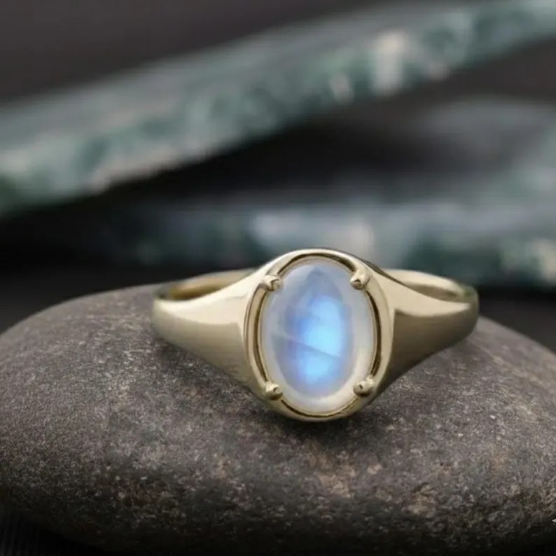 Rainbow Moonstone Ring, Single Gemstone Solitaire Oval Signet Ring, June Birthstone, 14k Gold Signet Ring, Vintage Bezel Prong Signet Ring