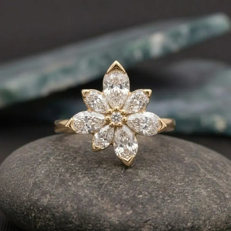 Vintage Flower Moissanite Engagement Ring, 14K/18K Solid Gold Ring, Promise Ring For Her, Flower Ring, Anniversary Ring, Christmas Gift Ring