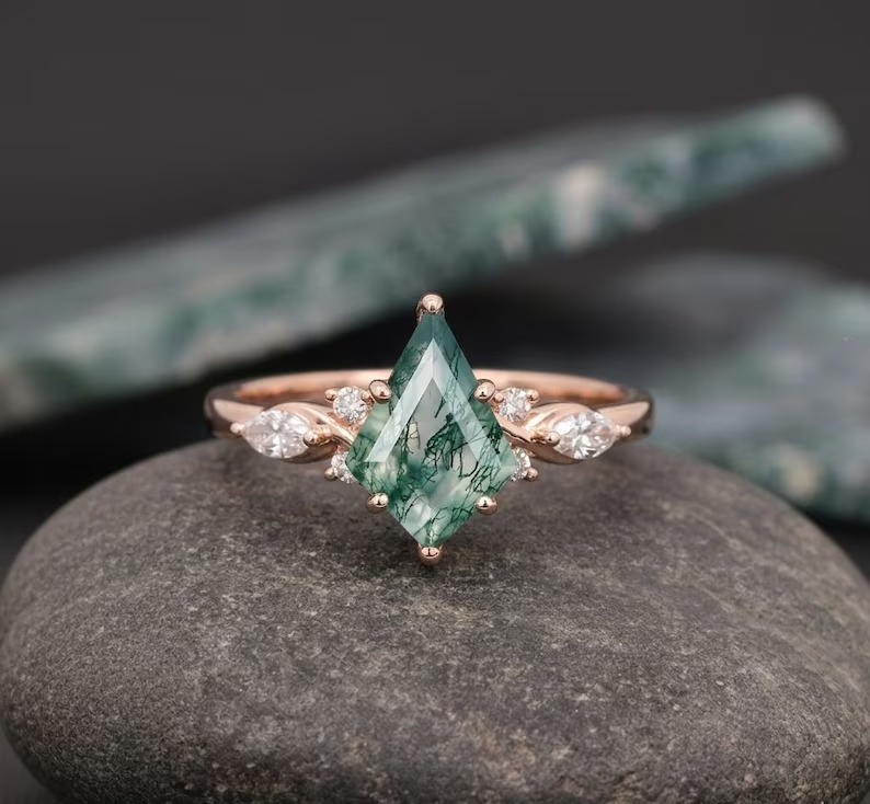 Kite Cut Moss Agate Wedding Ring Vintage Rose Gold Green Agate Engagement Ring Women Marquise Cut Moissanite Twisted Bridal Anniversary Ring