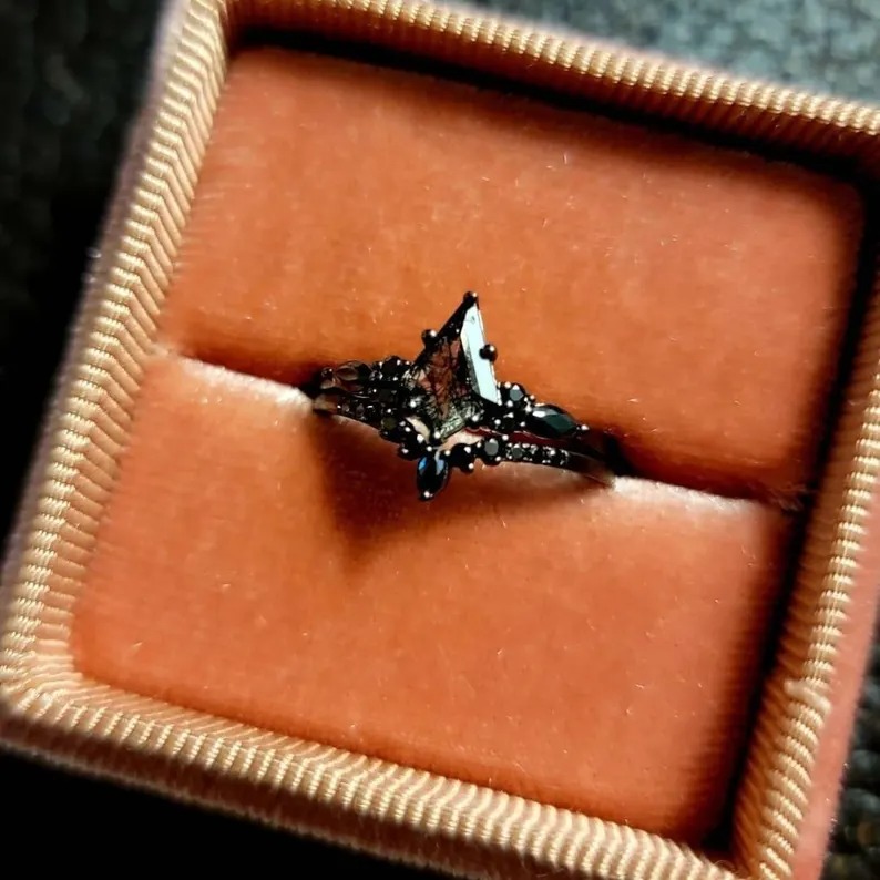 Black Gold Kite Cut Black Rutilated Quartz Engagement Ring Set, Witchy Black Promise Ring, Black Wedding Ring Set, Goth Black Bridal Set