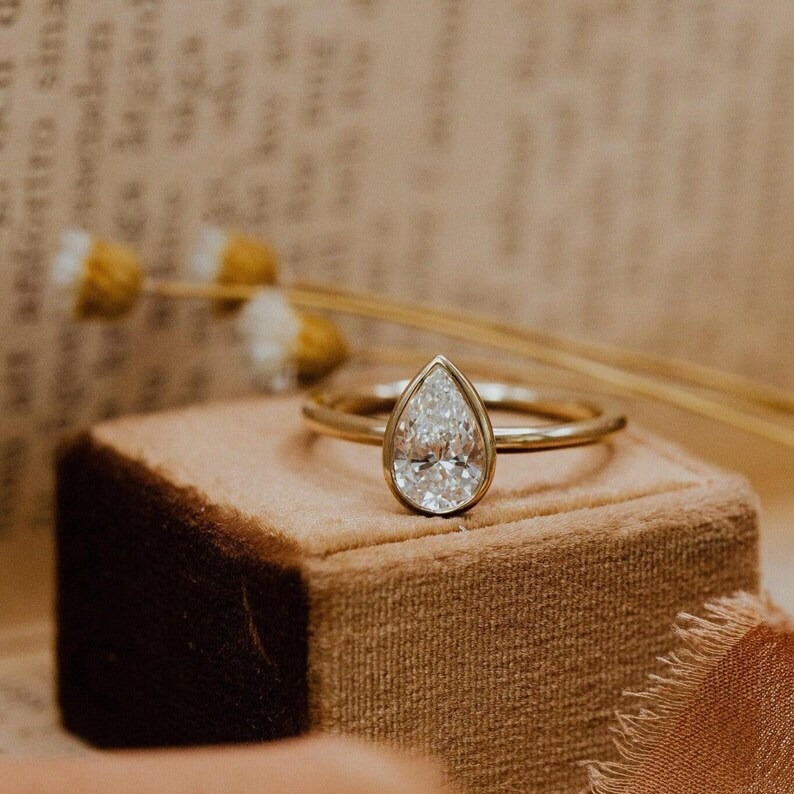 2CT Pear Cut Moissanite Engagement Ring, 14K Yellow Gold Ring, Bezel Set Solitaire Ring, Minimalist Bridal Ring for Her, Personalized Gift