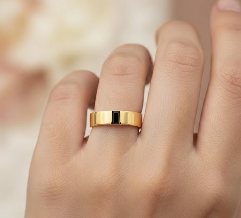 Black Onyx Wedding Band, Baguette Cut Onyx Band, Black Gold Ring Men's Smooth Hammered Stacking Matching Band Vintage Ring, Valentine Gift