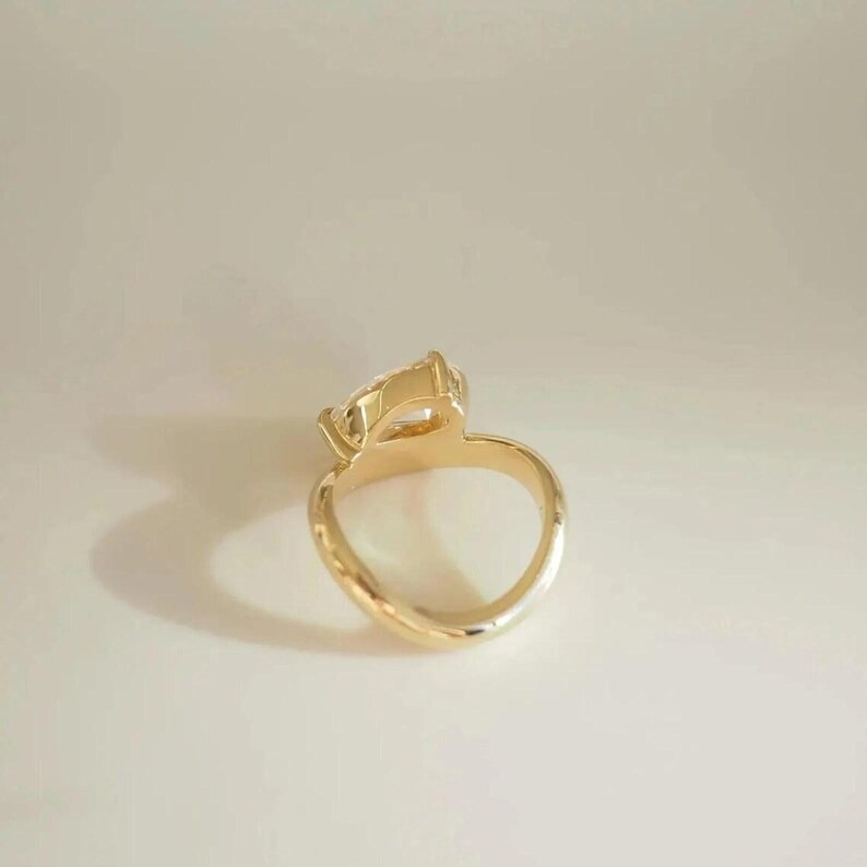 Moissanite Wave Shank Ring, Horizontal Tear Drop Unique Bridal Ring, 18K Yellow Gold Diamond Engagement Ring, Solitaire Promise Wedding Ring