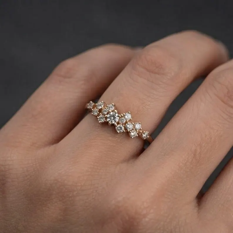 Vintage Gold Floral Diamond Cluster Band, Moissanite Dainty Wedding Ring, Elegant Minimalist Bridal Promise Ring, Christmas Gift for Her