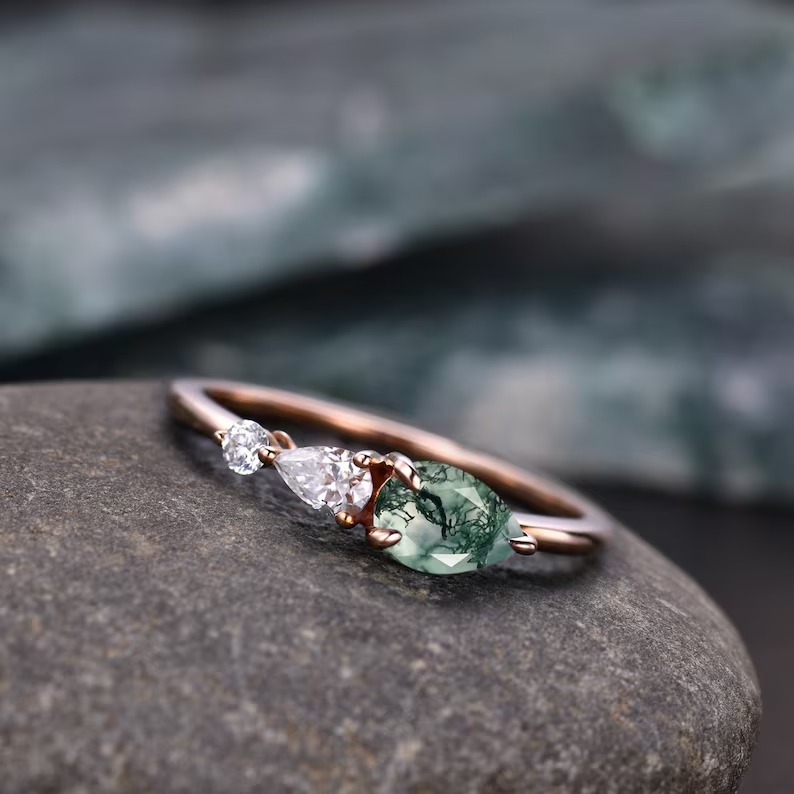 Vintage Moss Agate Ring Engagement Ring, Pear Cut Gems, Art Deco Moissanite Wedding Band,3 Stone Unique Women Bridal Promise Ring, Rose gold