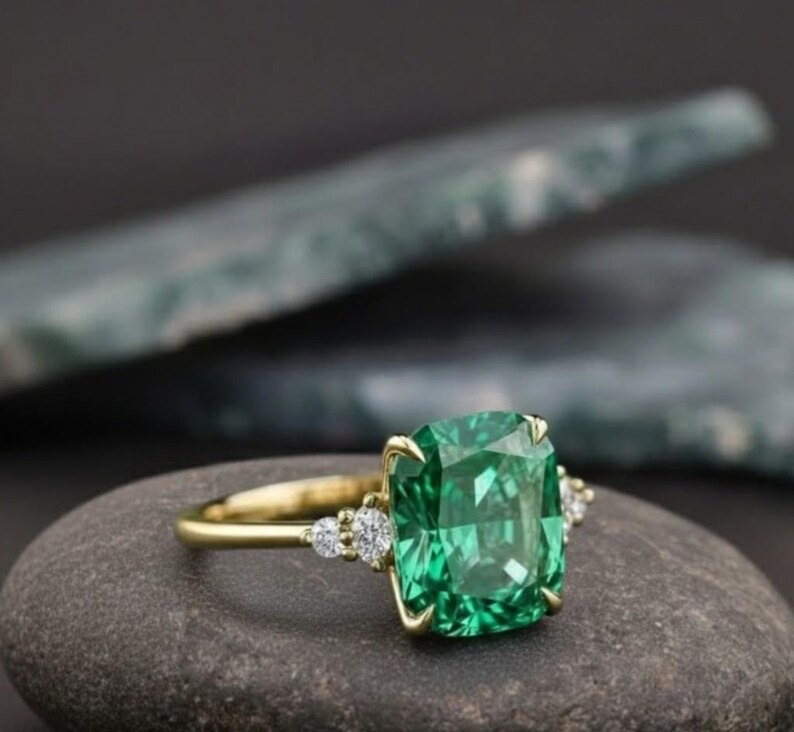 Green Emerald Engagement Ring, Classic Gold Ring with Diamond Accents, Bridal Jewelry, Anniversary Gift for Women, Green Gemstone Gift Ring