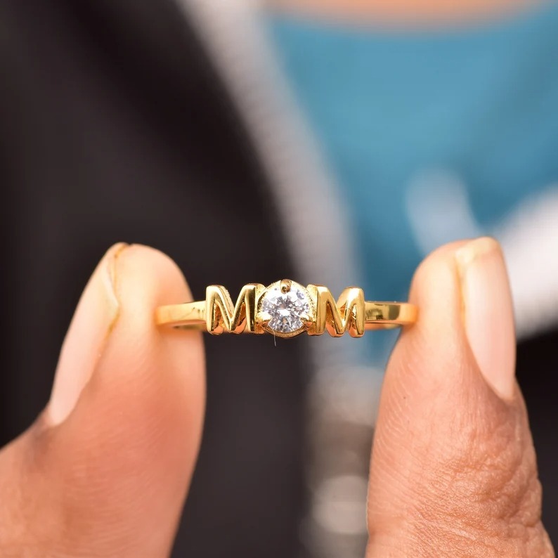 14K Gold Moissanite Mom Ring, Mama Ring, Gift for Mom, Personalized Gift For Mom, Mother's Ring Silver, Script Mom Ring, Minimalist Mom Ring
