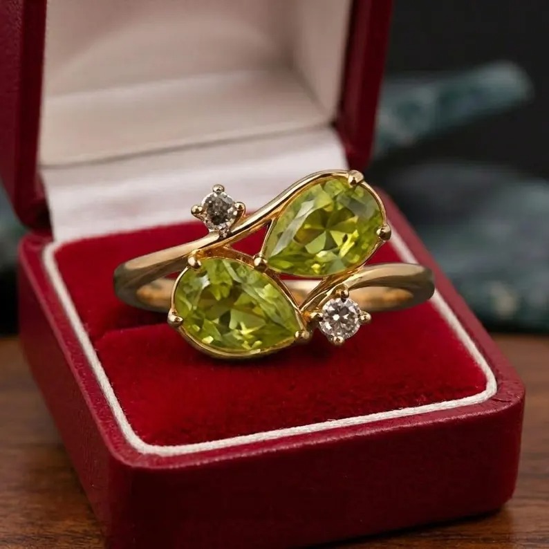 14K Gold Peridot Ring, Pear Gemstone, Dainty Minimalist Ring, Toi Et Moi Ring, Green Peridot Handmade Wedding Ring, Gold Bypass Ring Jewelry