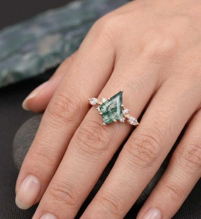 Kite Cut Moss Agate Wedding Ring Vintage Rose Gold Green Agate Engagement Ring Women Marquise Cut Moissanite Twisted Bridal Anniversary Ring