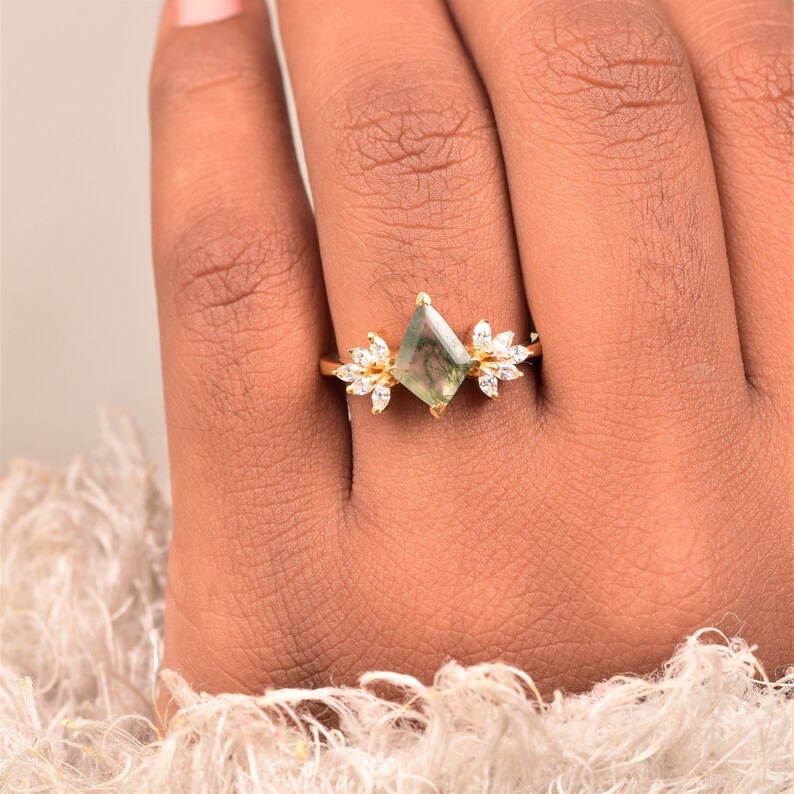 Vintage Kite Cut Moss Agate Engagement Ring, Unique 14k Cluster Marquise Moissanite Ring, Delicate-Stacking Ring, Anniversary Gift For Her