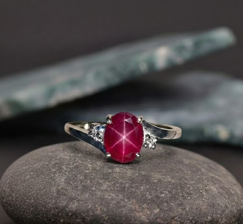 Vintage Red Lindy Star Ring, Red Star Ruby Silver Ring, 925 Sterling Silver, Red Star Sapphire Gemstone Ring, Engagement Ring, Gift For Her