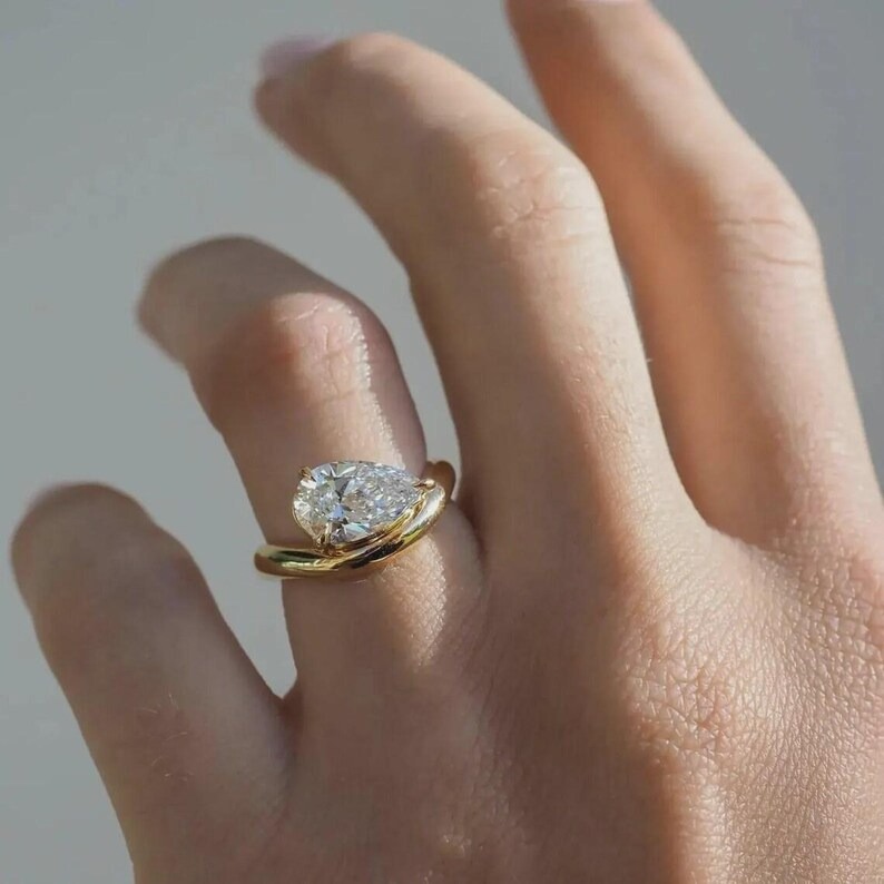 Moissanite Wave Shank Ring, Horizontal Tear Drop Unique Bridal Ring, 18K Yellow Gold Diamond Engagement Ring, Solitaire Promise Wedding Ring