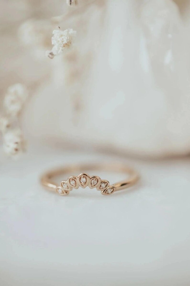 Round Moissanite Curved Band, 14k Solid Gold Cluster Wedding Band, Half Eternity Chevron Unique Band, Anniversary Proposal Gift Ring For Her