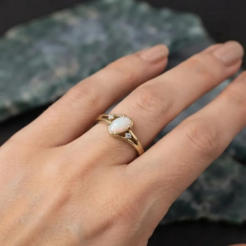 Dainty Oval Opal Ring, Gold Engagement Ring, October Birthstone Ring, Minimalist Promise Ring, Unique Bridal Jewelry, Unique Gift for Women