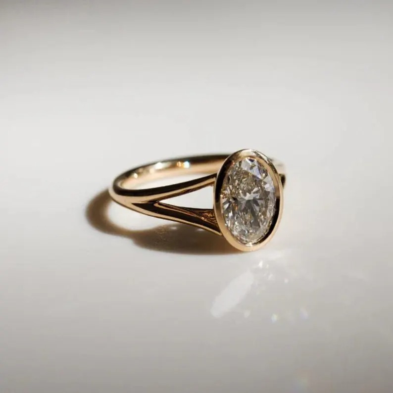 2.2 CT Oval cut Moissanite Split Shank Ring, Classic Moissanite Engagement Ring, Solitaire Promise Ring, Solid Gold Moissanite Proposal Ring