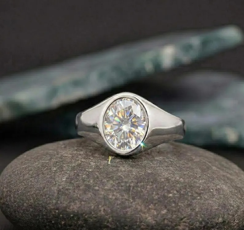 Moissanite Signet Ring, 18K Gold Men's Diamond Ring, Men's Rings, Gold Oval Signet Ring For Men, Oval Cut Men's Moissanite Bezel Set Ring