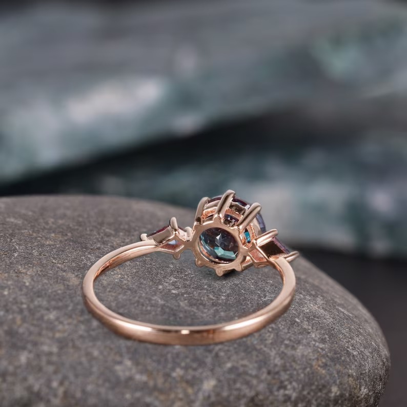 Vintage Alexandrite Ring, , Engagement Ring, unique marriage proposal ring, June Birthstone ring, Anniversary Gift for Her, promise ring