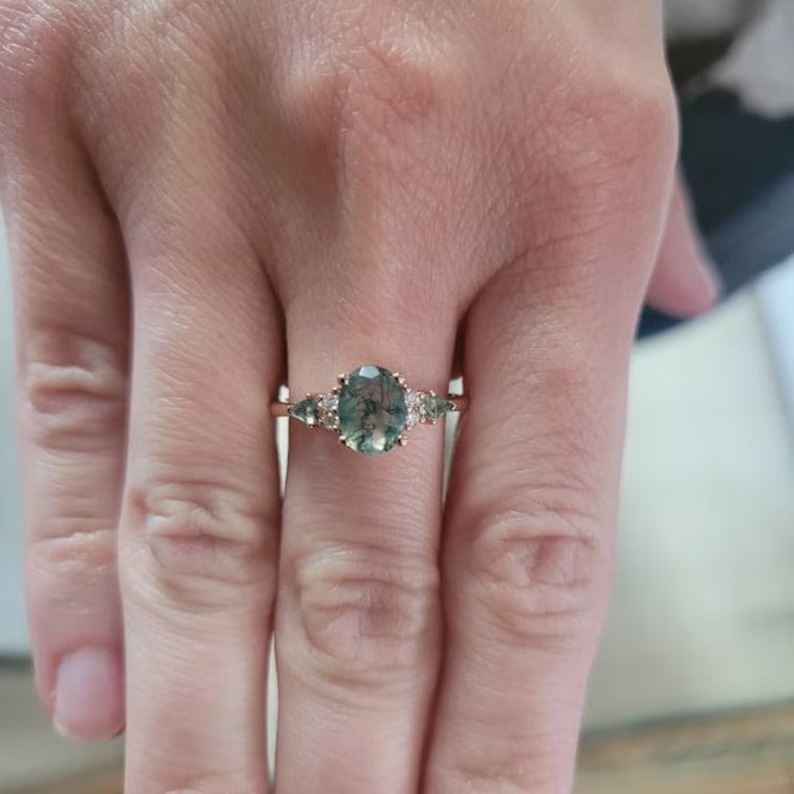 Moss Agate Engagement Ring Oval Vintage Solid Gold Ring Unique Cluster Kite Cut Green Agate Moissanite Wedding Ring Bridal Ring Anniversary