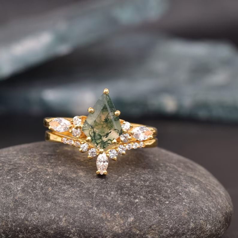 3pcs kite cut moss agate engagement ring set 14k rose gold art deco unique wedding bridal ring set moissanite ring for women fine jewelry