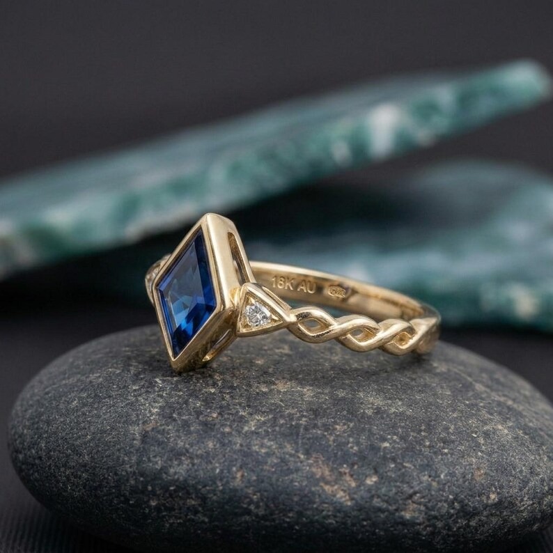Unique Kite Cut Sapphire Ring, 14K Solid Rose Gold Engagement Ring, Vintage Side Accent Cluster Ring, Dainty Statement Jewelry Gift for Her