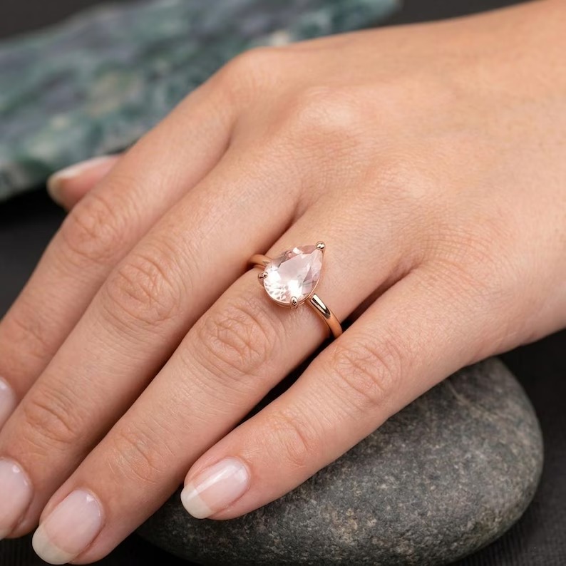 Rose Quartz Ring, Pear Pink Gemstone Engagement Ring, 18k Solid Gold, Natural Gemstone, Stackable Ring, Birthstone Jewelry, Gift for Mom