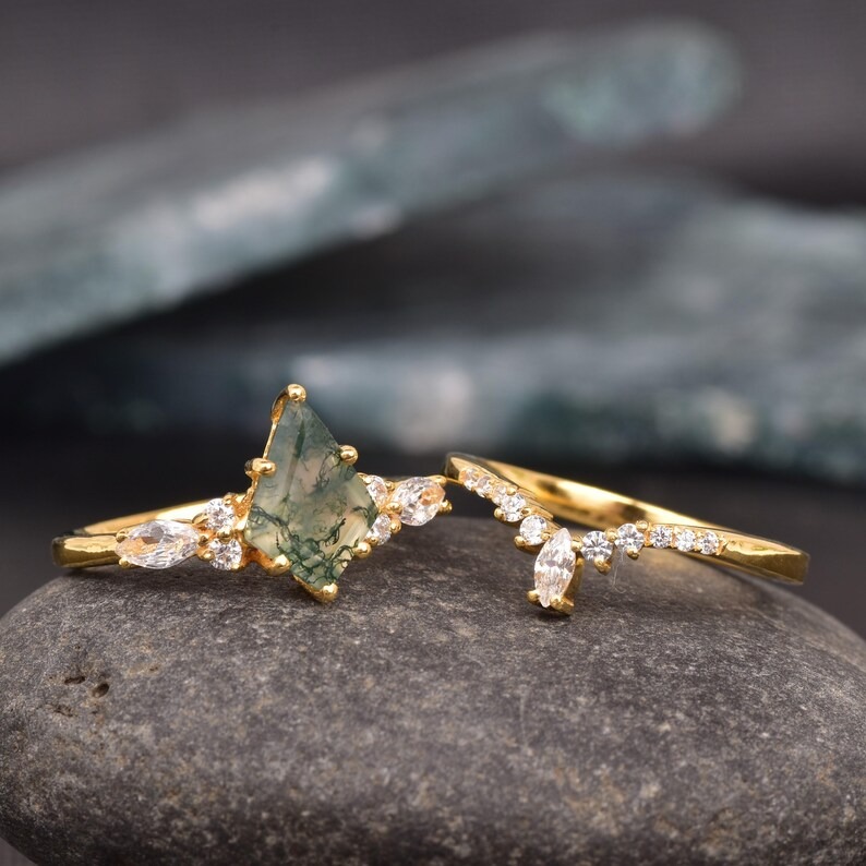 3pcs kite cut moss agate engagement ring set 14k rose gold art deco unique wedding bridal ring set moissanite ring for women fine jewelry