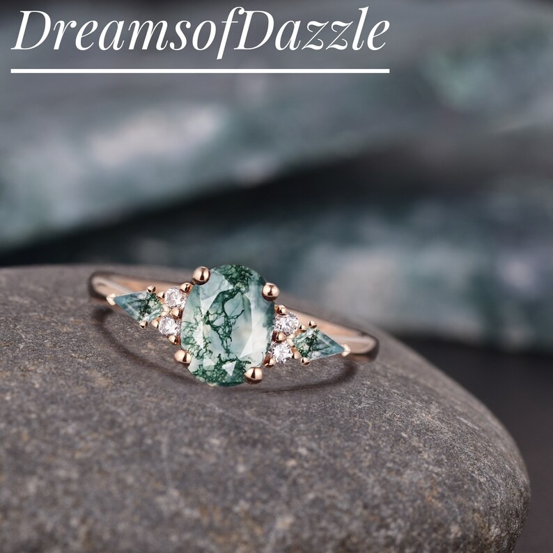 Moss Agate Engagement Ring Oval Vintage Solid Gold Ring Unique Cluster Kite Cut Green Agate Moissanite Wedding Ring Bridal Ring Anniversary