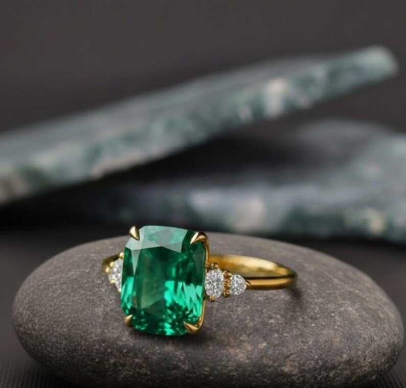 Green Emerald Engagement Ring, Classic Gold Ring with Diamond Accents, Bridal Jewelry, Anniversary Gift for Women, Green Gemstone Gift Ring