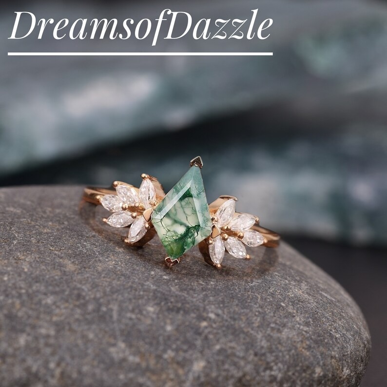 Vintage Kite Cut Moss Agate Engagement Ring, Unique 14k Cluster Marquise Moissanite Ring, Delicate-Stacking Ring, Anniversary Gift For Her