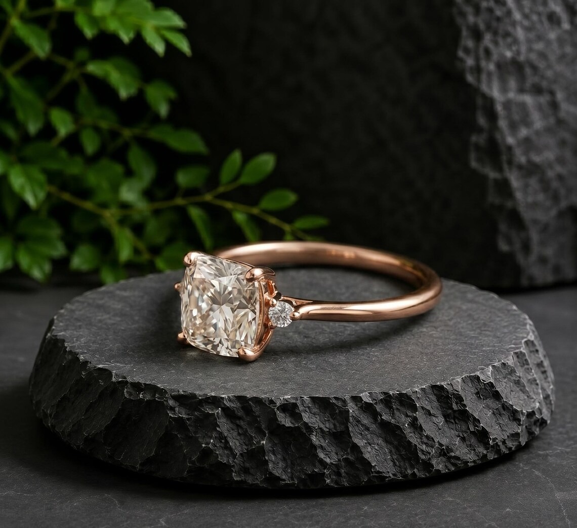18K Solid Gold Solitaire Cushion Cut Moissanite Engagement Ring, Vintage Diamond Cluster Wedding Proposal Ring, Anniversary Gift for Wife