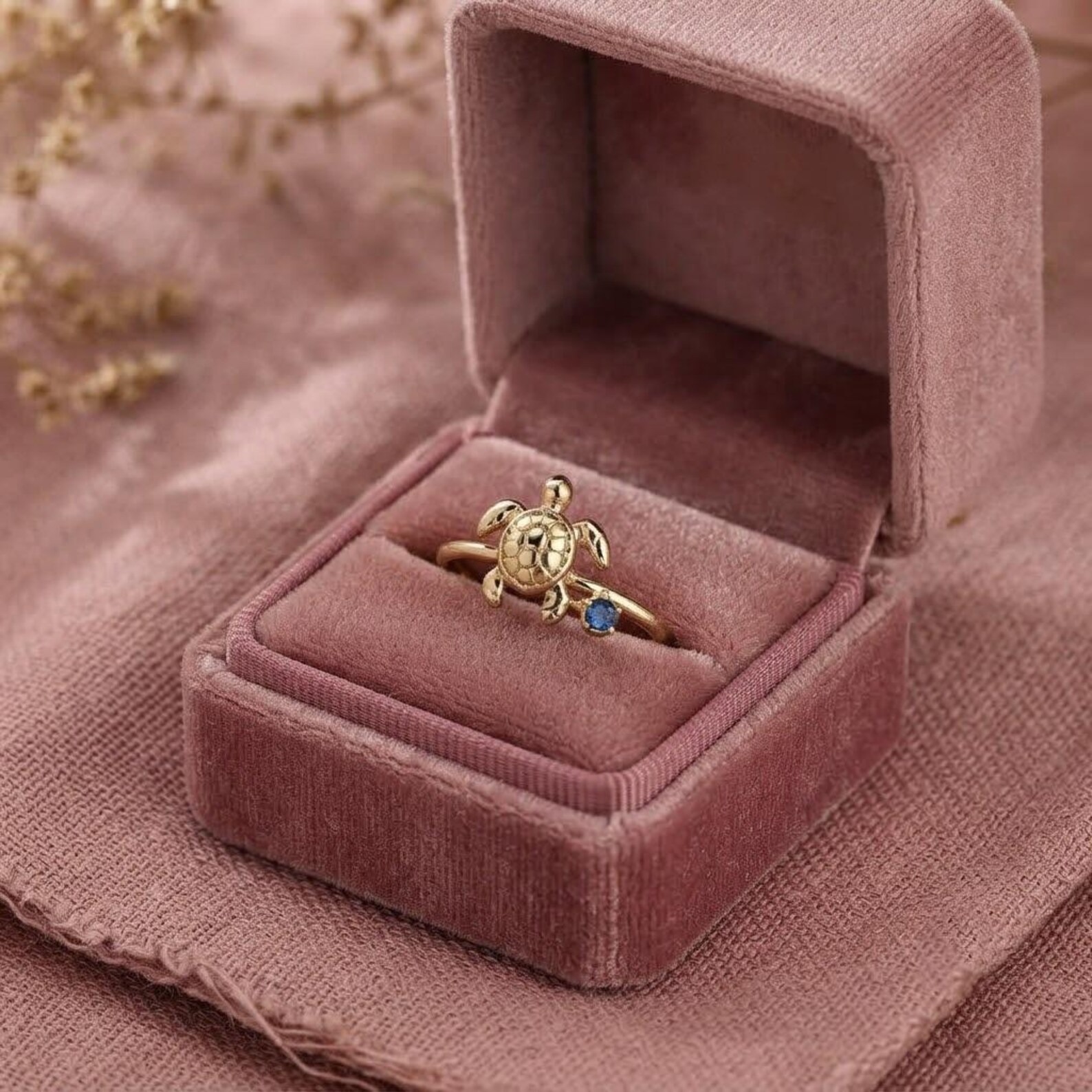 14k Gold Turtle Ring, Solid Gold Tortoise Ring, Dainty Blue Gemstone Ring, Dainty Beach Ring, Minimalist Animal Ring, Nature Jewelry for Her