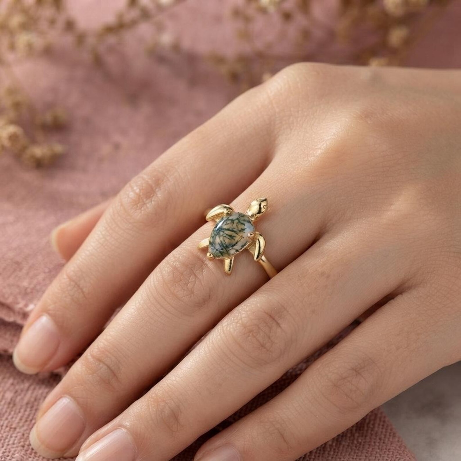 Green Moss Agate Turtle Ring, Gold Sea Lover Turtle Ring, Pear Green Gemstone Ring, Nature Lover Gift, Ocean Animal Jewelry, Gift For Women