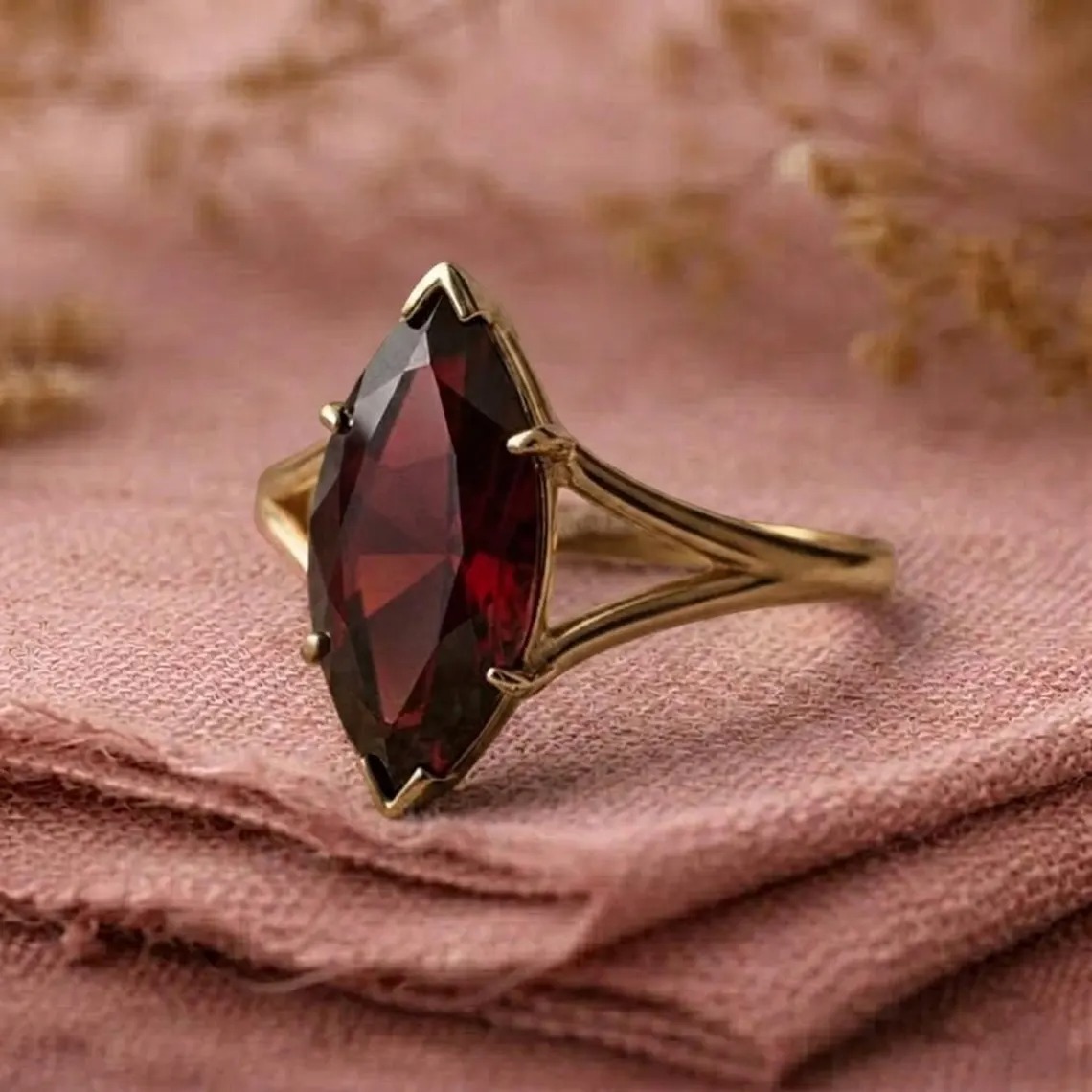 Marquise Cut Garnet Ring, 14K Yellow Gold Split Shank Solitaire Jewellry, Art Deco Red Garnet Engagement Ring, Vintage Style Gift For Women
