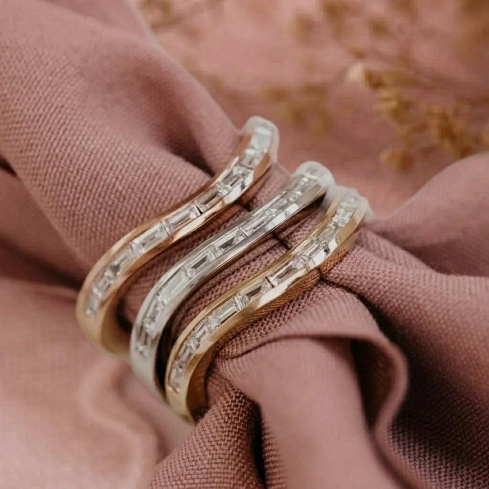 Gold Chevron Baguette Diamond Wedding Band, V Shaped Stacking Ring, Unique Curved Ring, Minimalist Anniversary Band, Dainty Bridal Jewelry