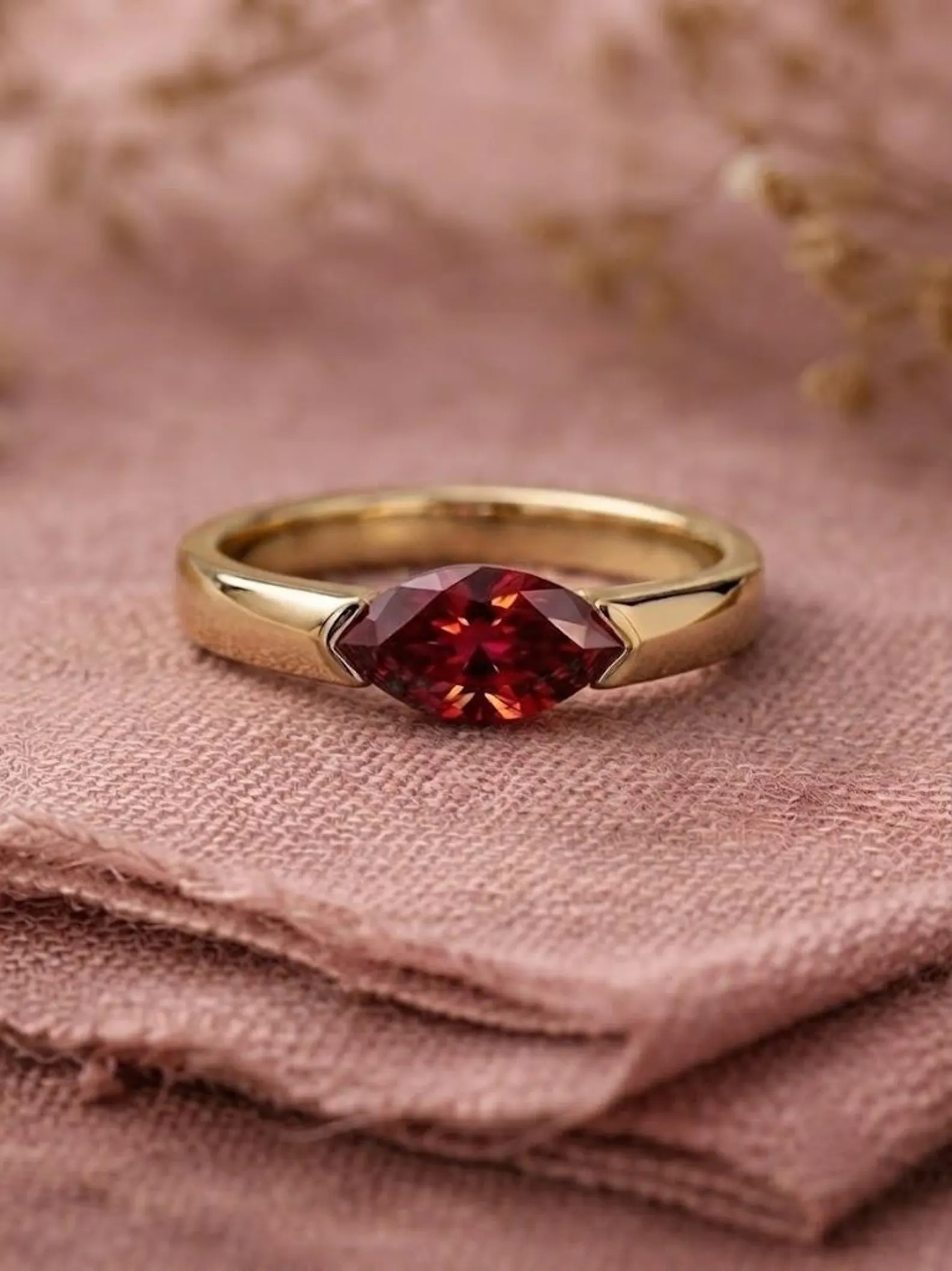 Marquise Garnet Ring, Gold Solitaire Ring, January Birthstone Ring, Minimalist Engagement Ring, Dainty Gold Ring, Gemstone Ring Gift for Her
