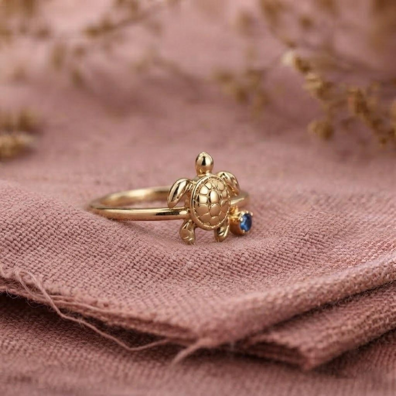 14k Gold Turtle Ring, Solid Gold Tortoise Ring, Dainty Blue Gemstone Ring, Dainty Beach Ring, Minimalist Animal Ring, Nature Jewelry for Her