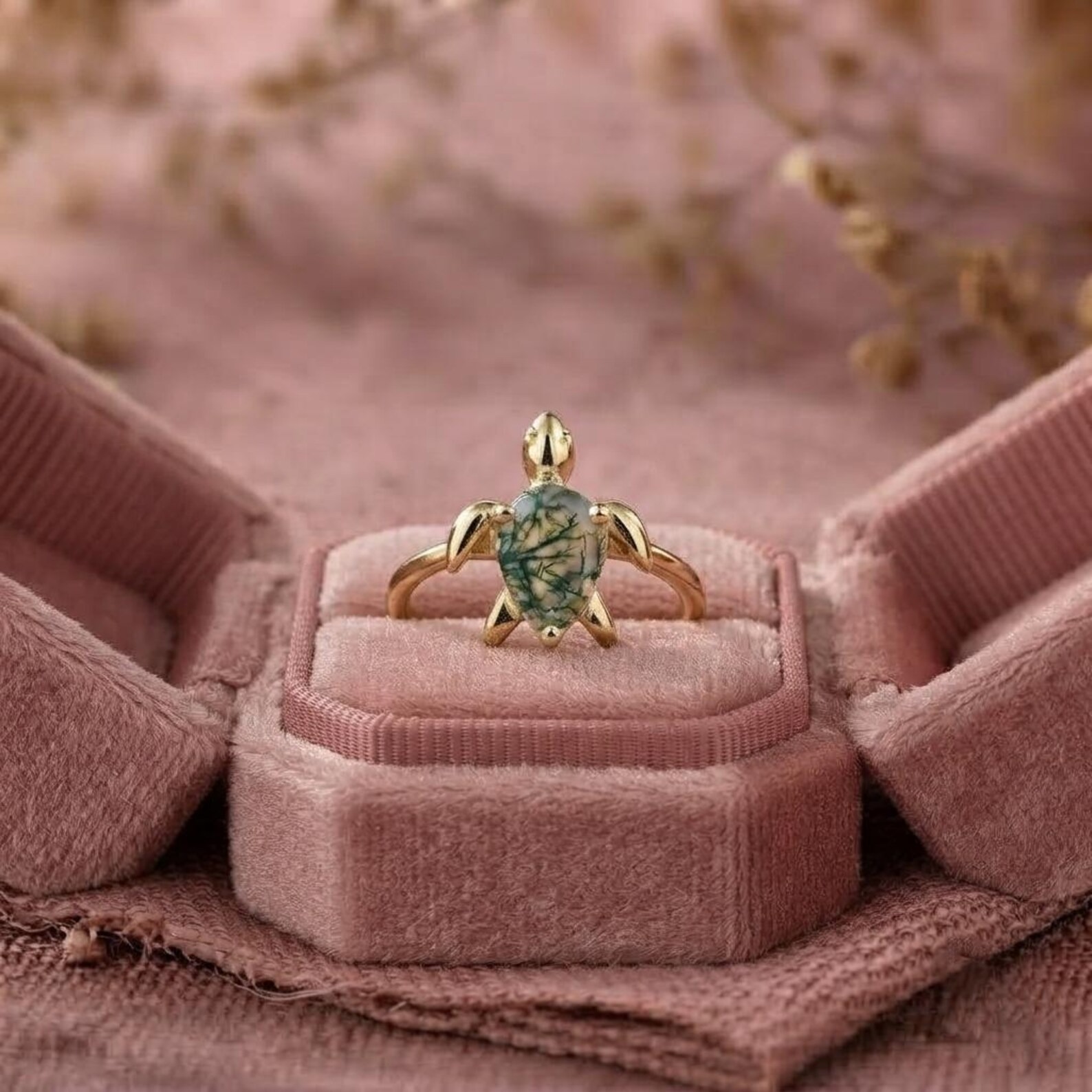 Green Moss Agate Turtle Ring, Gold Sea Lover Turtle Ring, Pear Green Gemstone Ring, Nature Lover Gift, Ocean Animal Jewelry, Gift For Women