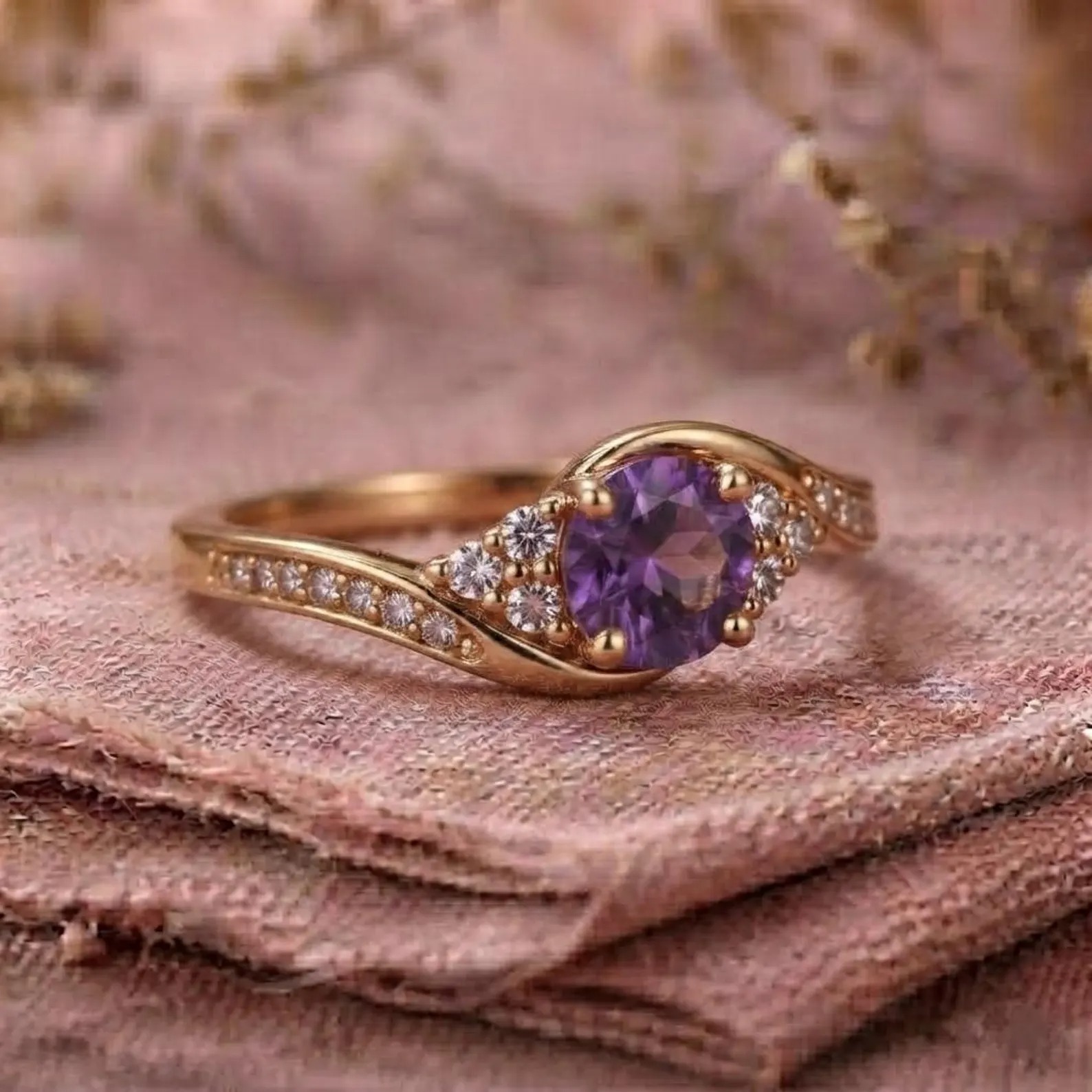 Purple Amethyst Gold Ring, Floral Gemstone Gift Ring, Vintage Inspired Diamond Cluster Ring, Statement Ring, Round Amethyst Engagement Ring