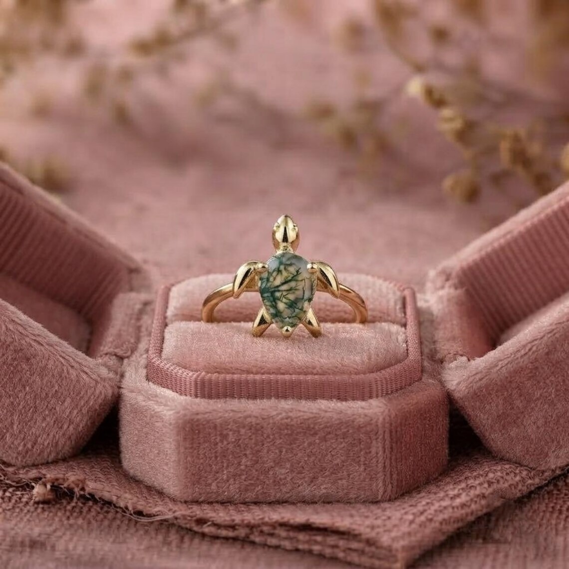 Green Moss Agate Turtle Ring, Gold Sea Lover Turtle Ring, Pear Green Gemstone Ring, Nature Lover Gift, Ocean Animal Jewelry, Gift For Women