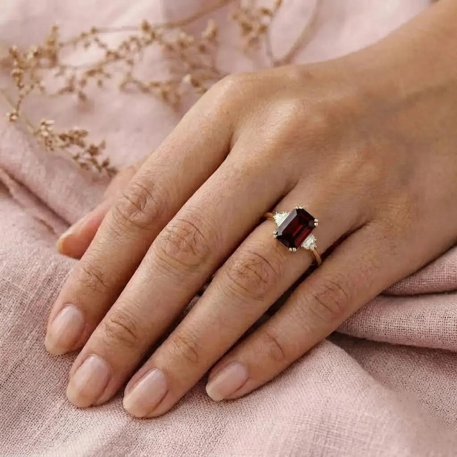 Emerald Cut Engagement Ring in 14k Solid Gold 1.50 CT Garnet Engagement Ring Emerald Art Deco Garnet Ring Gold Promise Ring