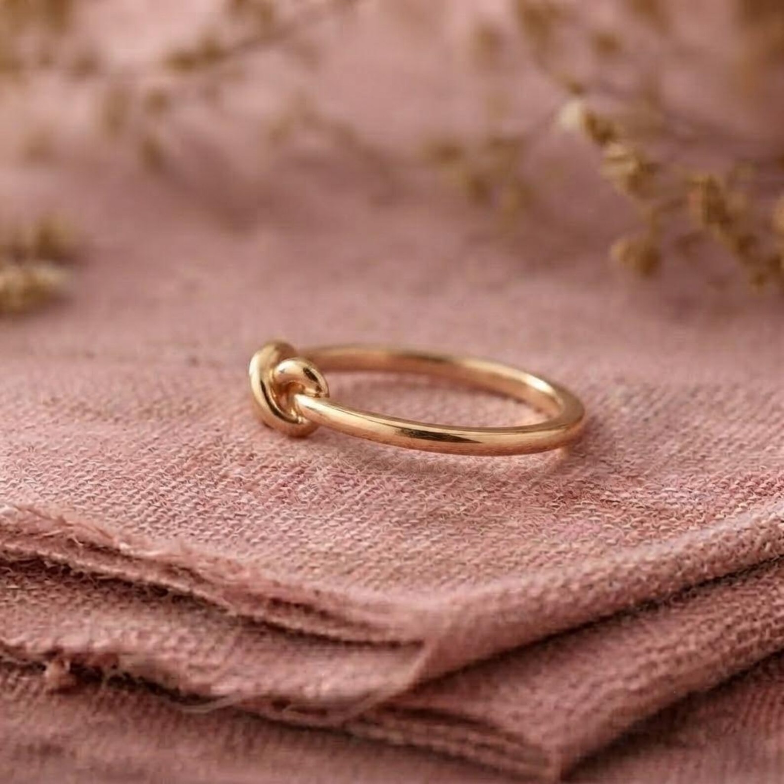 Minimalist Knot Ring, Gold Love Knot Ring, Dainty Promise Ring, Simple Stackable Ring, Infinity Knot Band, Everyday Gold Ring, Gift for Her