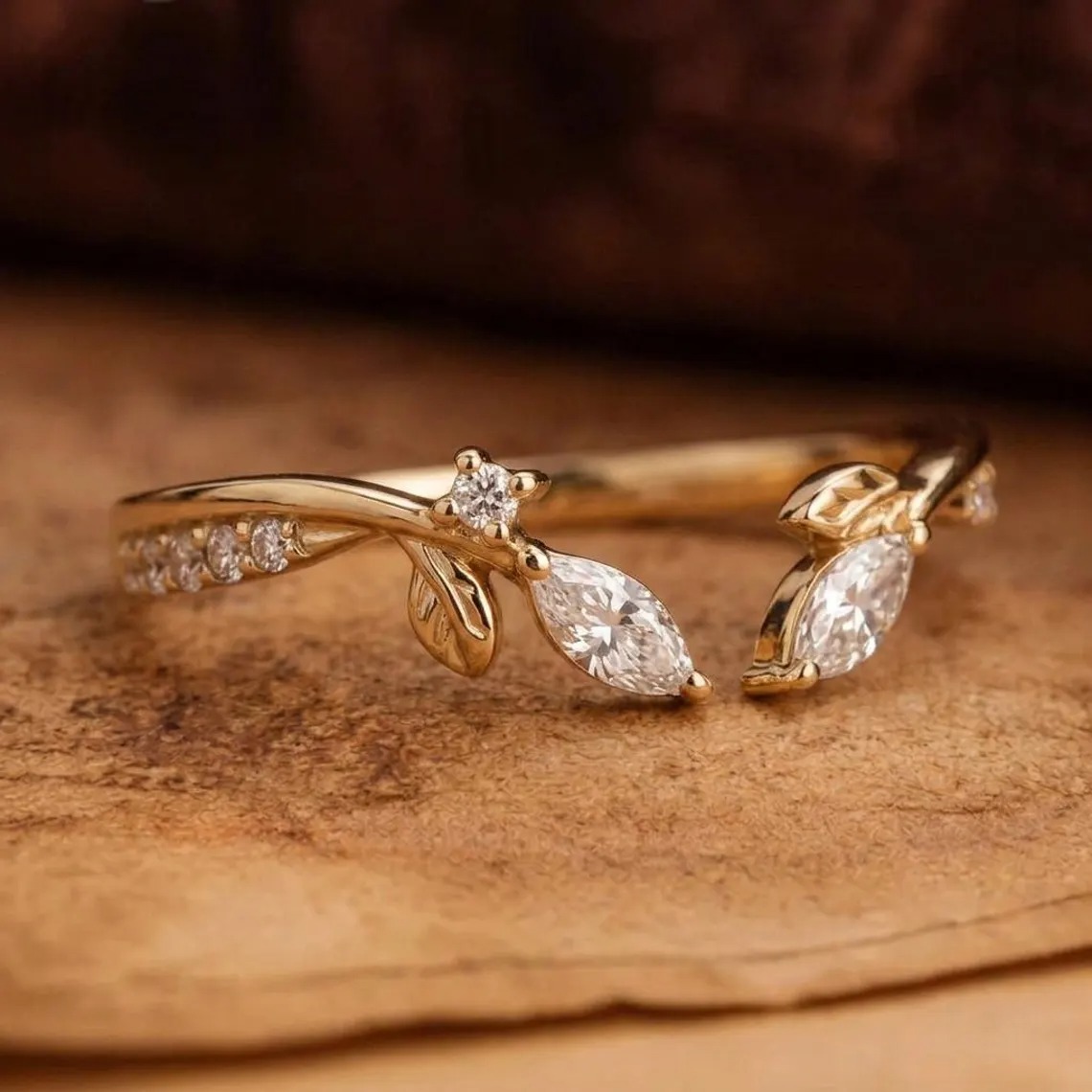 Moissanite Leaf Open Ring, Nature Inspired Gold Ring, Adjustable Vine Ring, Minimalist Floral Wedding Band, Gift for Her