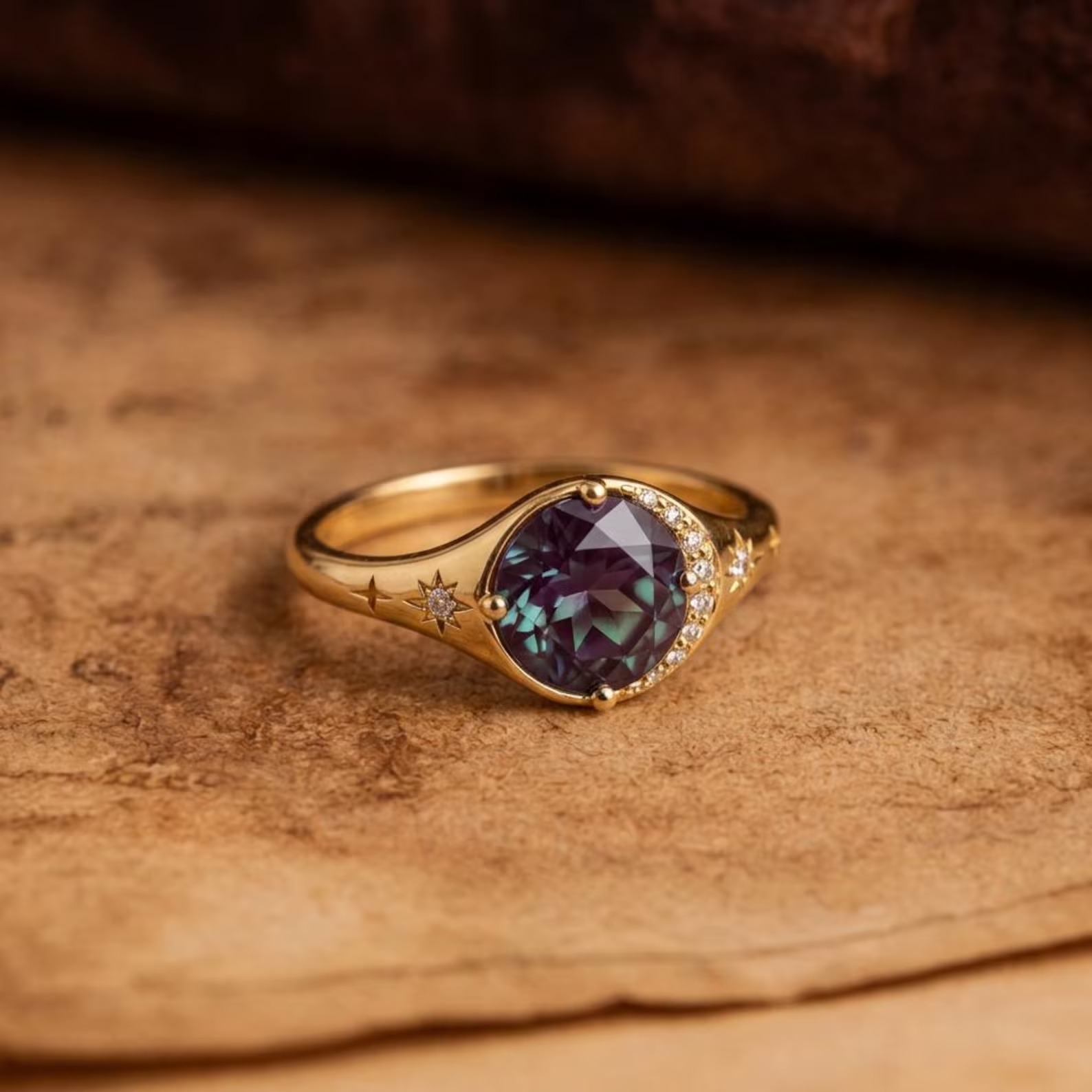 Vintage Alexandrite 14k Gold Eclipse alexandrite ring Unique Chatham alexandrite engagement ring Wedding Ring