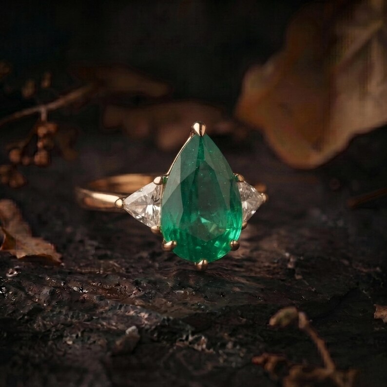 Vintage Pear Cut Emerald Moissanite Engagement Ring, May Birthstone Promise Moissanite Wedding Jewelry, Anniversary Birthday Gifts For Women