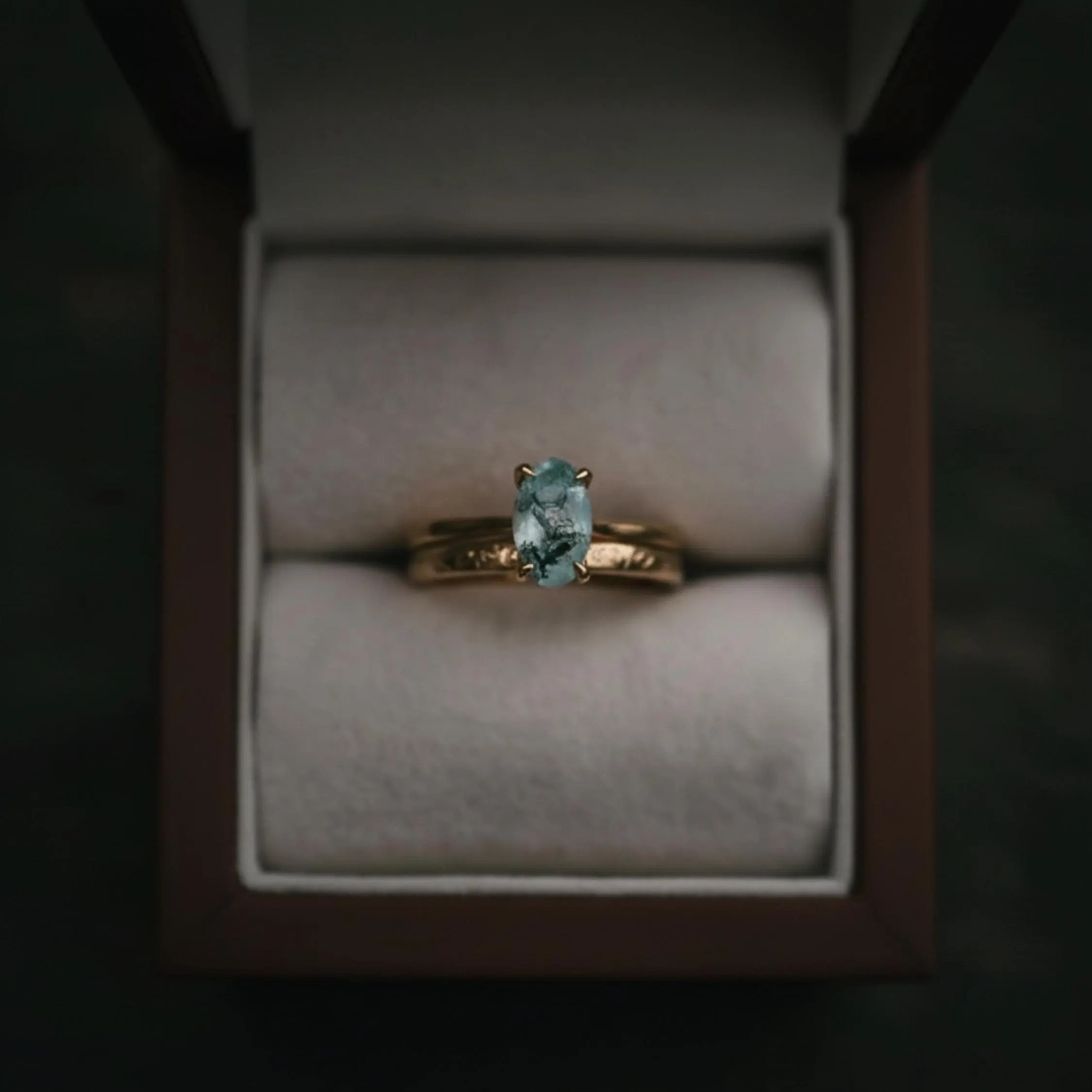 Natural Oval Cut Moss Agate Engagement Ring Set, 14k Solid Gold Cluster Leaf Nature Inspired Bridal Wedding Ring Set, Art Deco Matching Band