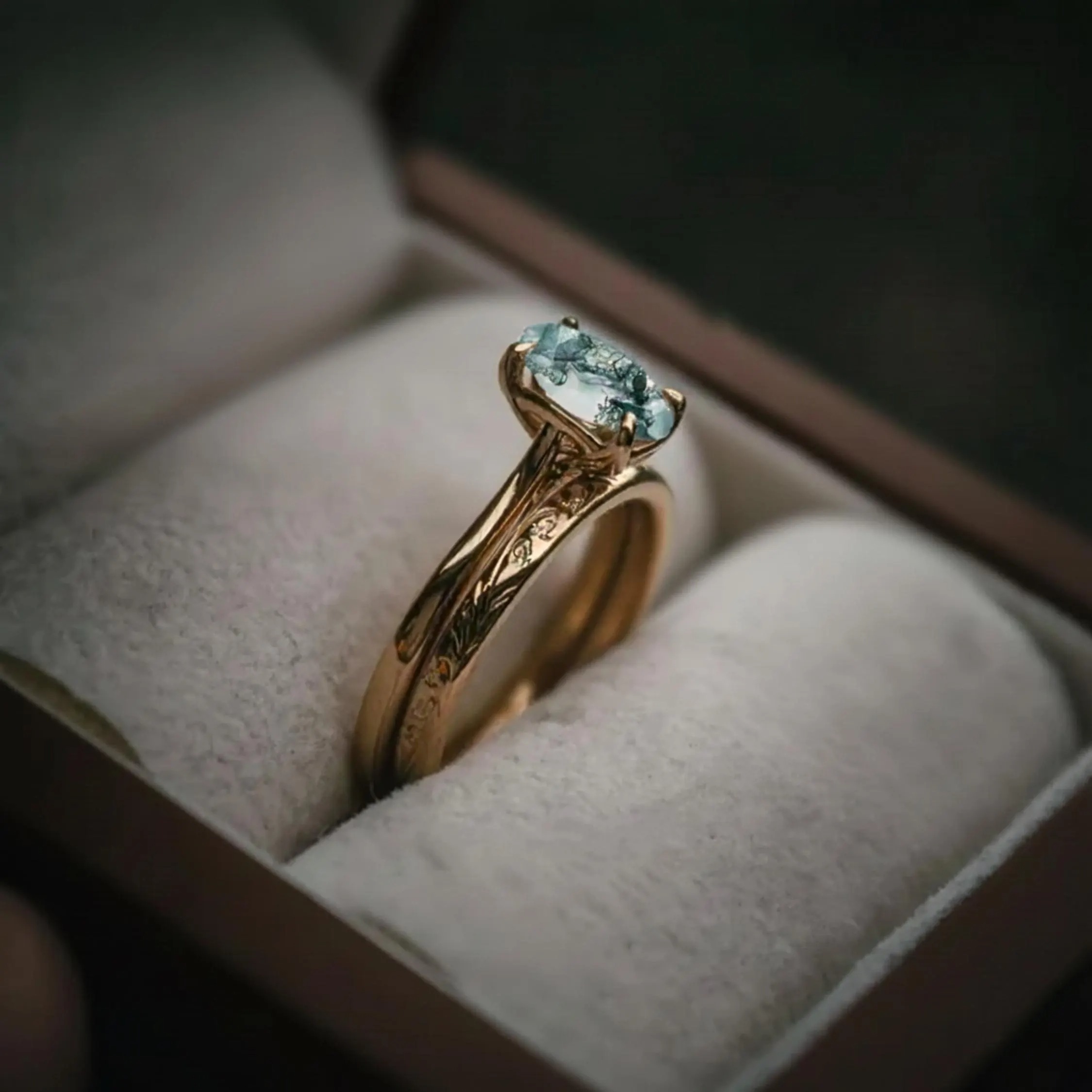 Natural Oval Cut Moss Agate Engagement Ring Set, 14k Solid Gold Cluster Leaf Nature Inspired Bridal Wedding Ring Set, Art Deco Matching Band