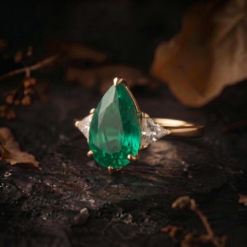 Vintage Pear Cut Emerald Moissanite Engagement Ring, May Birthstone Promise Moissanite Wedding Jewelry, Anniversary Birthday Gifts For Women